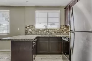 2952 N 53rd Dr, Phoenix, AZ 85031 - Photo 13