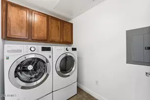 5450 E Deer Valley Dr, Phoenix, AZ 85054 - Photo 31