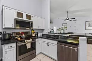 17431 N 85th Ln, Peoria, AZ 85382 - Photo 13