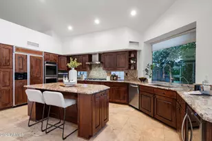 13706 N 96th Pl, Scottsdale, AZ 85260 - Photo 17