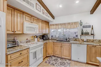 315 E Marconi Avenue, Phoenix, AZ 85022 - Photo 9