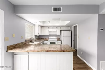 8225 N Central Avenue #45, Phoenix, AZ 85020 - Photo 11