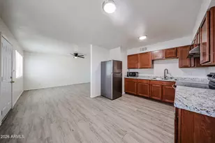 2226 W Heatherbrae Dr, Phoenix, AZ 85015 - Photo 7