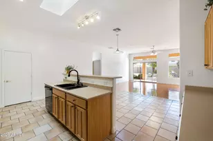 2229 S 82nd Ln, Phoenix, AZ 85043 - Photo 15