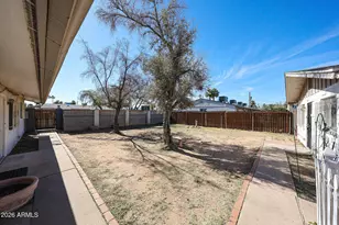2226 W Heatherbrae Dr, Phoenix, AZ 85015 - Photo 13