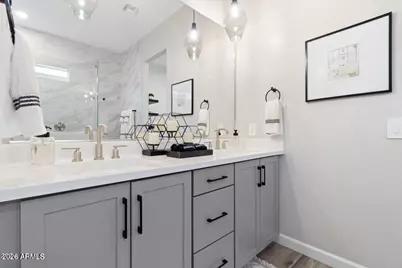 5122 E Village Drive, Scottsdale, AZ 85254 - Photo 17