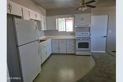 610 S 11th Place W, Saint Johns, AZ 85936 - Photo 9