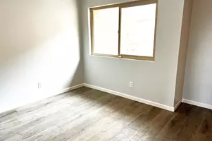 1601 W Sunnyside Dr, Phoenix, AZ 85029 - Photo 9