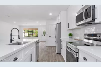 9635 W Appaloosa Drive, Sun City, AZ 85373 - Photo 7