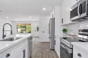 9635 W Appaloosa Dr, Sun City, AZ 85373 - Photo 7