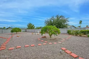 10207 W Gulf Hills Dr, Sun City, AZ 85351 - Photo 33