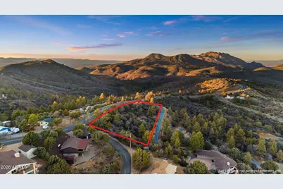 1479 N Skyline Drive #4, Prescott, AZ 86305 - Photo 1