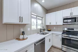 22408 N Las Vegas Dr, Sun City West, AZ 85375 - Photo 33