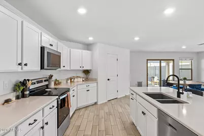 516 E Mountain View Drive, Avondale, AZ 85323 - Photo 3