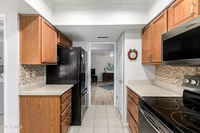 18411 N Conestoga Drive, Sun City, AZ 85373 - Photo 11