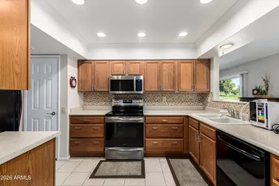 18411 N Conestoga Drive, Sun City, AZ 85373 - Photo 9