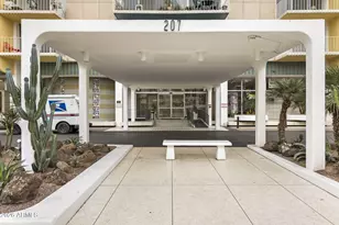 207 W Clarendon Ave, Phoenix, AZ 85013 - Photo 25