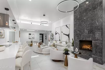 3034 E Stella Lane, Phoenix, AZ 85016 - Photo 1