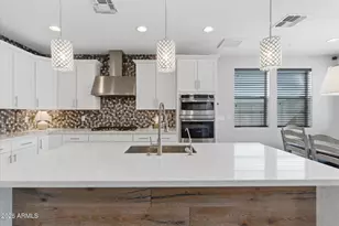 2338 W Gloria Ln, Phoenix, AZ 85085 - Photo 9