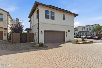 2338 W Gloria Lane, Phoenix, AZ 85085 - Photo 3