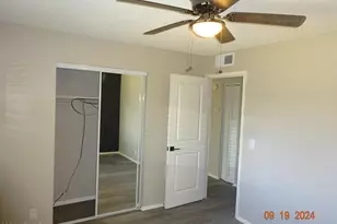 341 E Vogel Ave, Phoenix, AZ 85020 - Photo 11