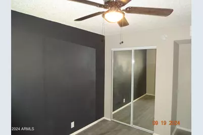 341 E Vogel Avenue #Apt 2, Phoenix, AZ 85020 - Photo 9