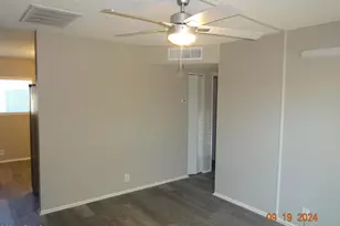 341 E Vogel Ave, Phoenix, AZ 85020 - Photo 5