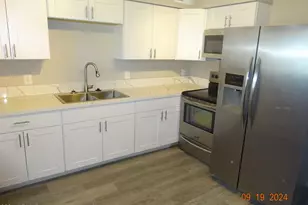 341 E Vogel Ave, Phoenix, AZ 85020 - Photo 3