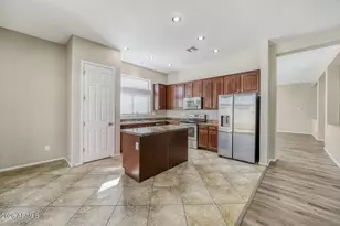 25817 N Desert Mesa Dr, Surprise, AZ 85387 - Photo 23