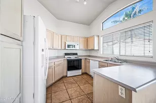 3930 E Wescott Dr, Phoenix, AZ 85050 - Photo 9