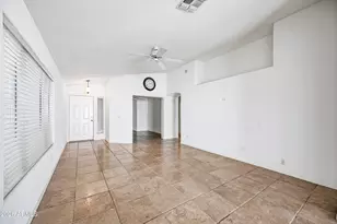 3930 E Wescott Dr, Phoenix, AZ 85050 - Photo 3