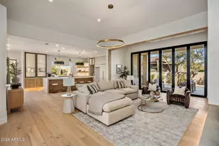 10874 E Dale Ln, Scottsdale, AZ 85262 - Photo 9