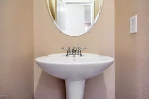 401 S 166th Dr, Goodyear, AZ 85338 - Photo 11