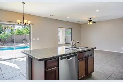 401 S 166th Drive, Goodyear, AZ 85338 - Photo 9