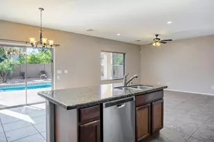 401 S 166th Dr, Goodyear, AZ 85338 - Photo 9