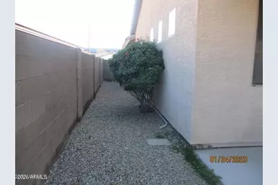 10164 S 185th Avenue, Goodyear, AZ 85338 - Photo 7