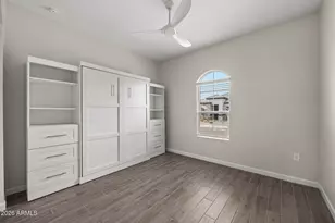 5954 E Cat Balue Dr, Phoenix, AZ 85054 - Photo 25