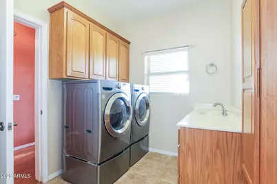 15310 S Kline Place, Arizona City, AZ 85123 - Photo 17