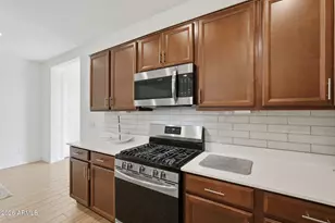 4211 S 94th Ln, Tolleson, AZ 85353 - Photo 7