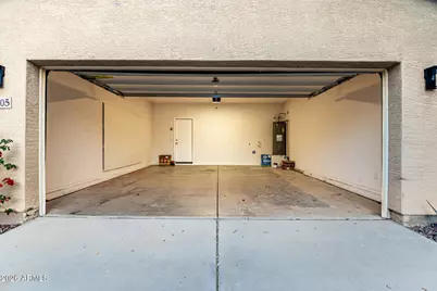 8205 S 23rd Place, Phoenix, AZ 85042 - Photo 31