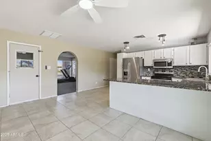 953 E Hackamore St, Mesa, AZ 85203 - Photo 9