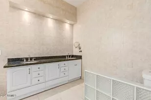 1212 E McLellan Blvd, Phoenix, AZ 85014 - Photo 19