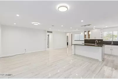 1212 E McLellan Boulevard, Phoenix, AZ 85014 - Photo 11