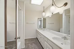 1415 W Tuckey Ln, Phoenix, AZ 85013 - Photo 17