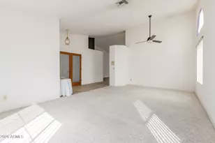 5538 W Fallen Leaf Ln, Glendale, AZ 85310 - Photo 9