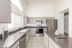 5538 W Fallen Leaf Ln, Glendale, AZ 85310 - Photo 15