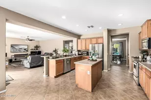 14317 W Lisbon Ln, Surprise, AZ 85379 - Photo 11