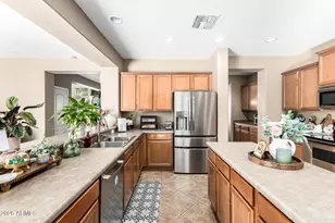 14317 W Lisbon Ln, Surprise, AZ 85379 - Photo 13