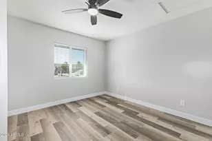 7922 W Clayton Dr, Phoenix, AZ 85033 - Photo 17