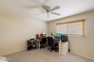 8414 E Stella Ln, Scottsdale, AZ 85250 - Photo 21